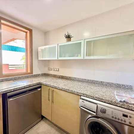 Cerezos Sierra Cortina Apartment