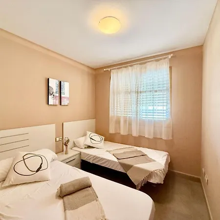 Apartment Cerezos Sierra Cortina