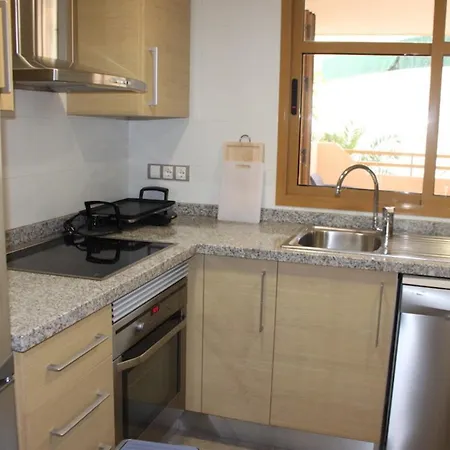Apartment Cerezos Sierra Cortina